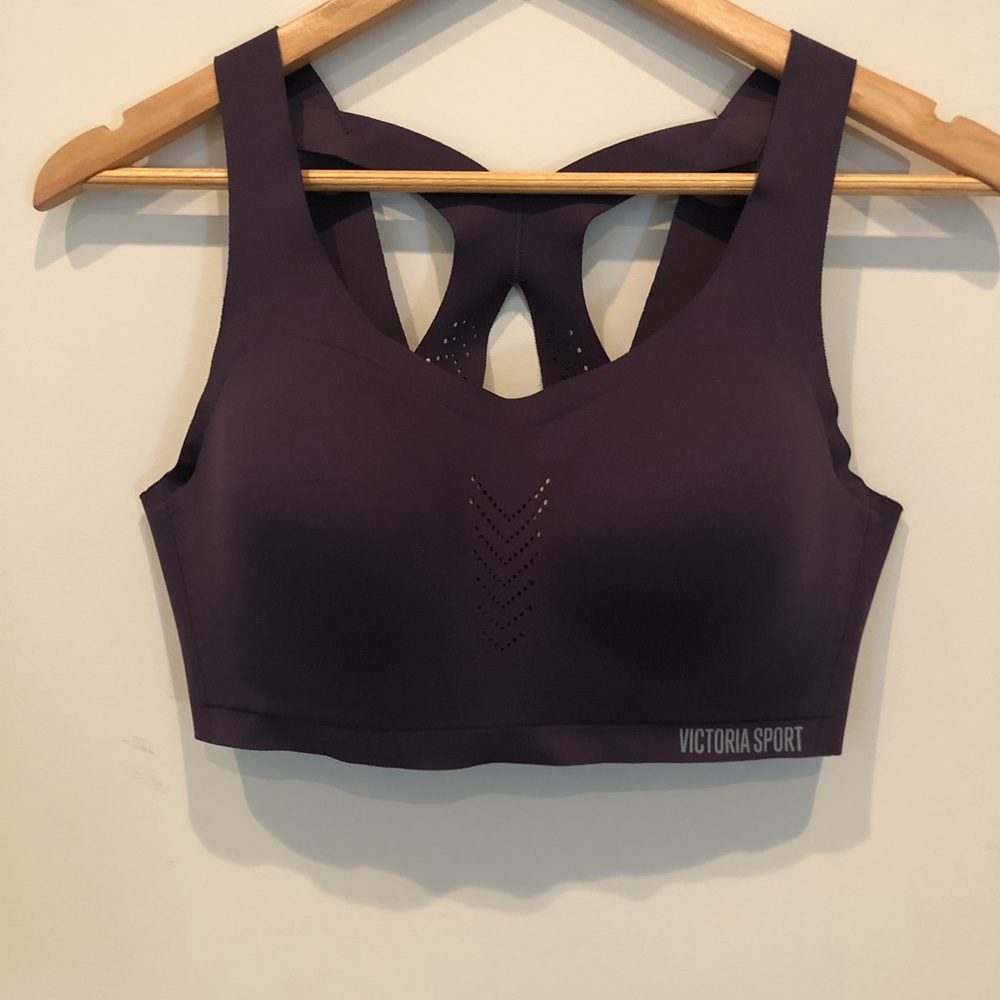 Victoria’s Secret High impact sports bra